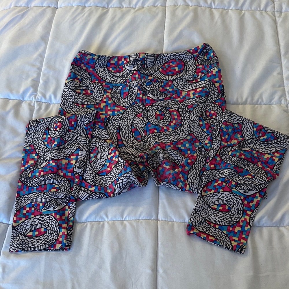 LuLaRoe Multicolor Snake Print Leggings - Picture 4 of 6